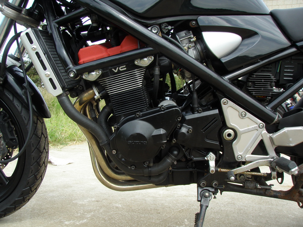 Купить мотоцикл Suzuki Bandit400V 1991 фото 13